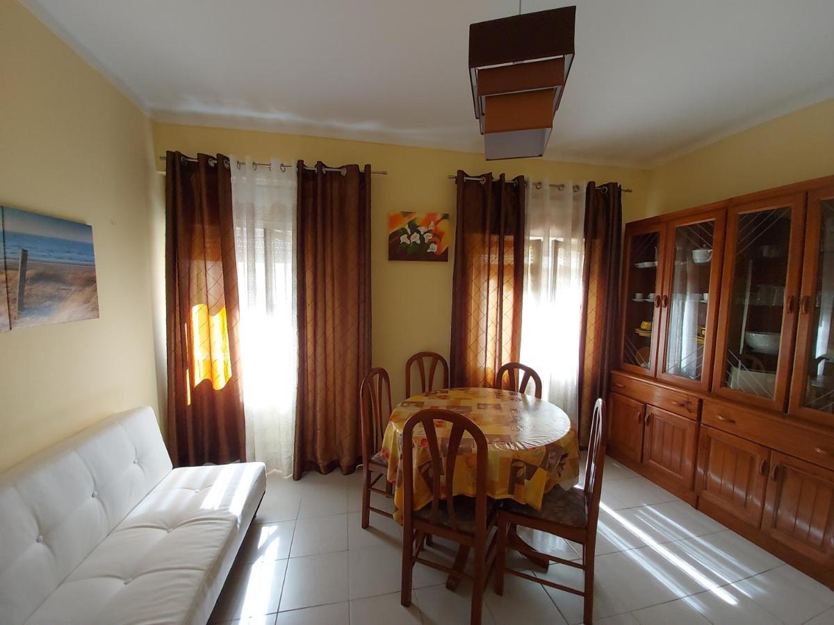 Rainha Santa Apartment อาร์มาซอง เด เปรา ภายนอก รูปภาพ