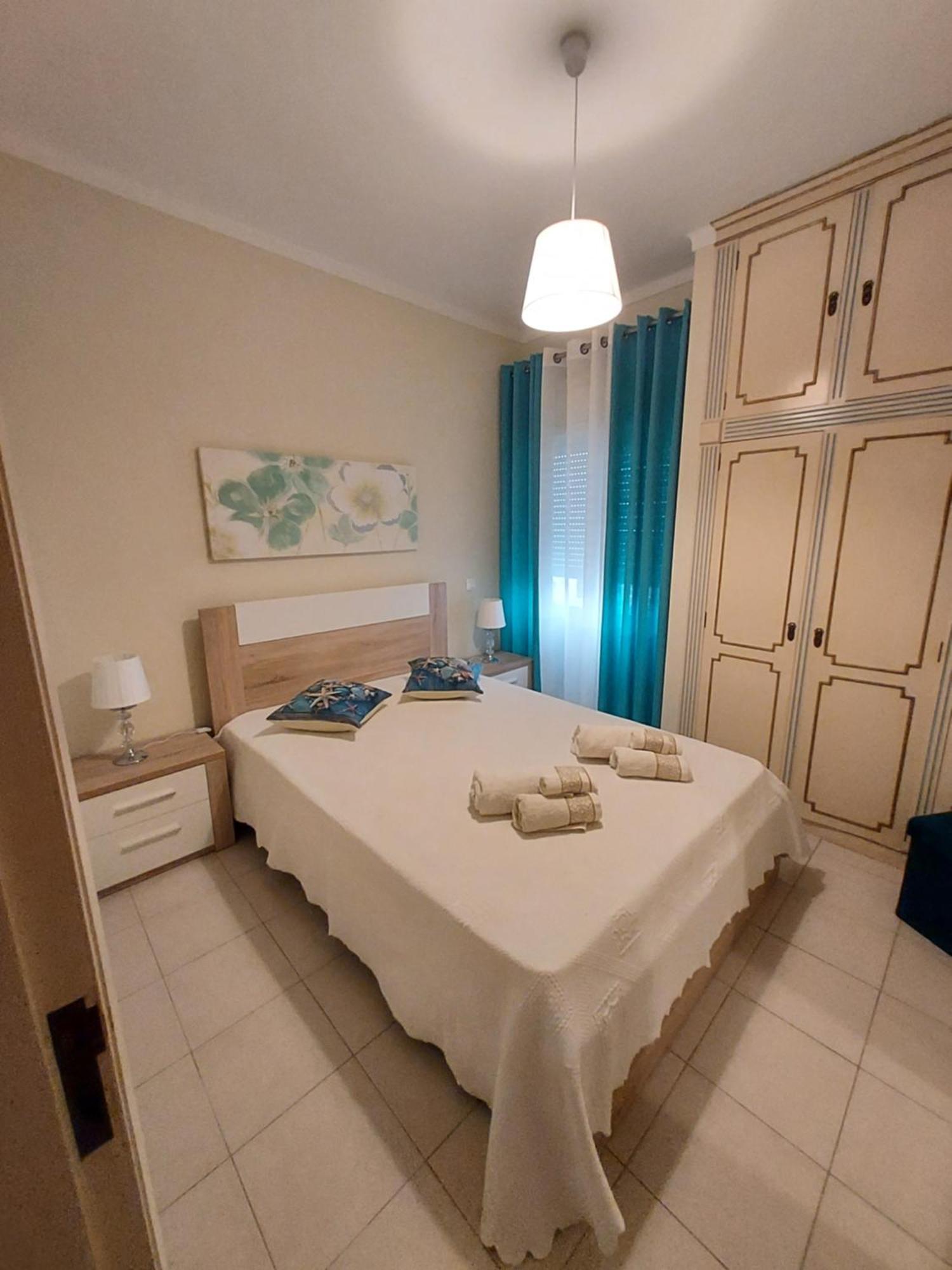 Rainha Santa Apartment อาร์มาซอง เด เปรา ภายนอก รูปภาพ